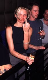 Cameron Diaz , Ed Norton 1999 Miami.jpg